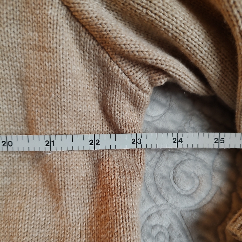 EUC Beautiful Tan Cardigan - Picture 7 of 8